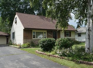 7473 N 52nd St, Milwaukee, WI 53223