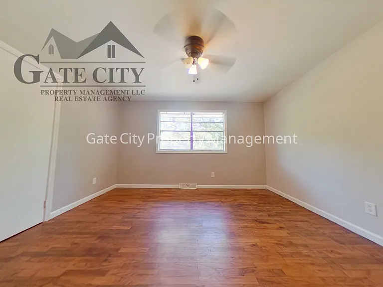 2021 Maywood St #A — Photo 5