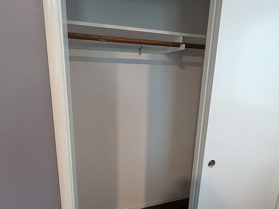 4th image of 2070 Mardel Ln
