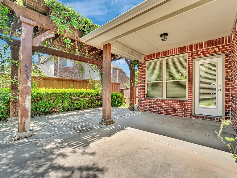 444 Wildwood Dr — Photo 32