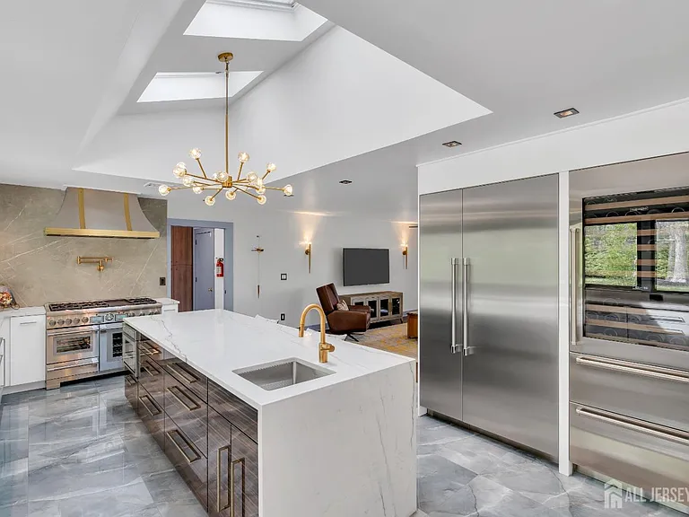 792 Partridge Dr — Photo 15