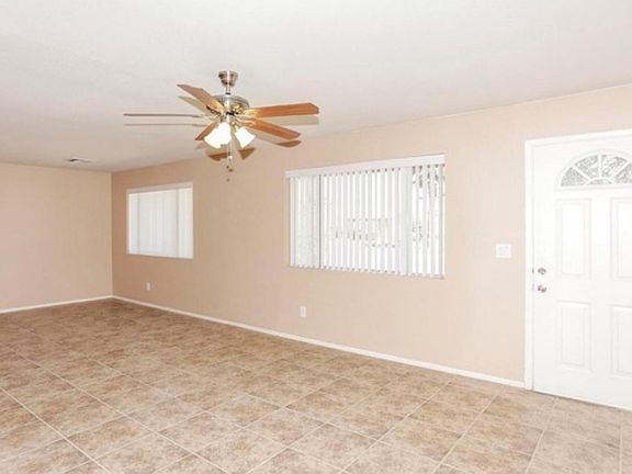 5th image of 3401 W Rosewood Ave
