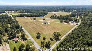 4th image of 395 Atkins Rd