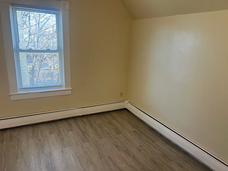 77 Willie St #1A — Photo 5