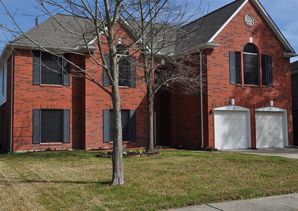 1st image of 16514 Crossfield Dr