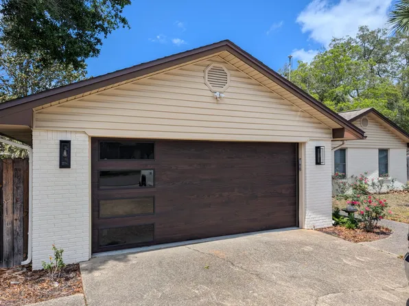 765 Saint Vincent Cv, Niceville, FL 32578