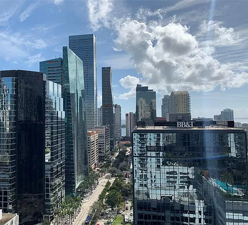 1060 Brickell Ave Photo 1