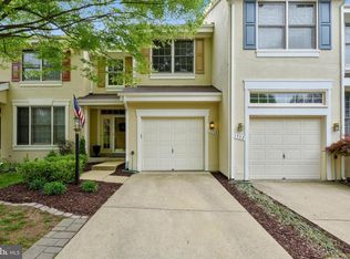 1314 Park Garden Ln, Reston, VA 20194