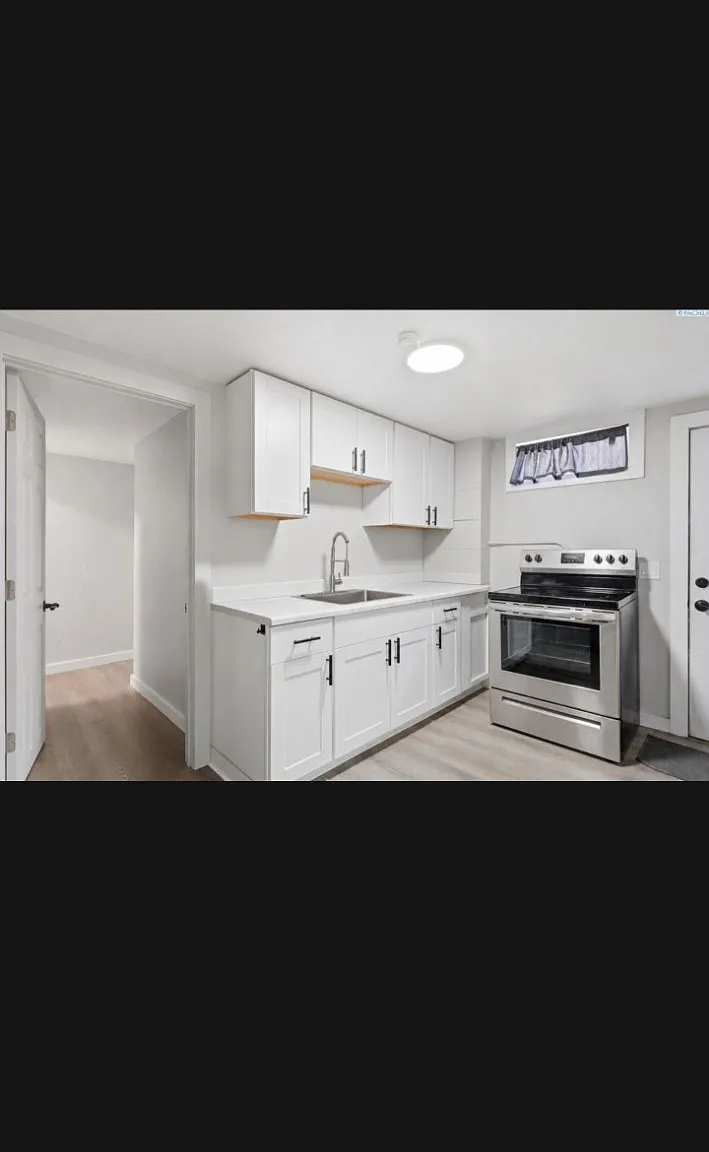 2 bed, 1100 sqft, $1,850 — Photo 2