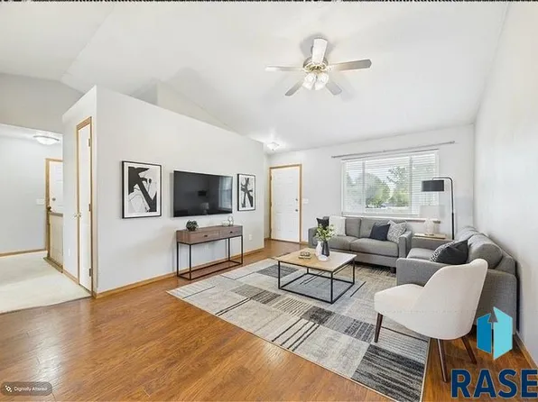 4401 W Antelope Dr, Sioux Falls, SD 57107