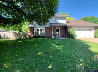 2921 Eula Dr, Urbandale, IA 50322