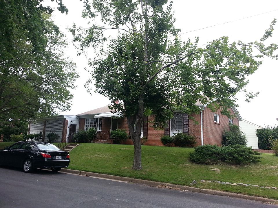 1st image of 1512 S Meadow St