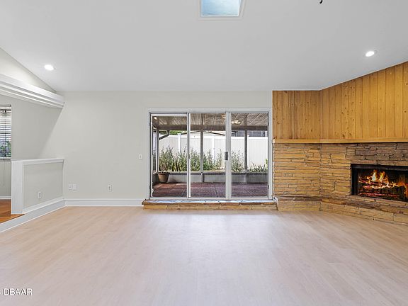 5th image of 18 Heather Ln