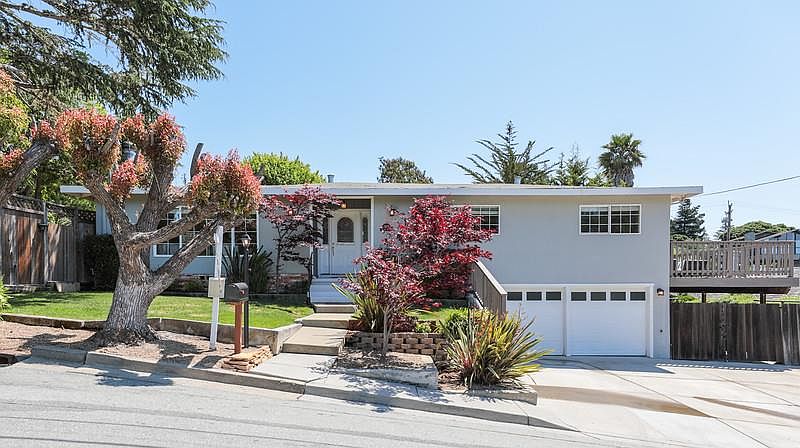 1st image of 2412 Palmer Ave