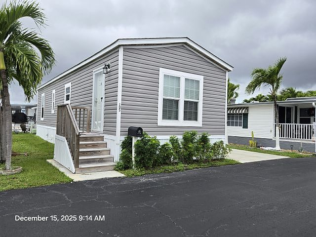 1st image of 105 Lone Pine Dr #105D