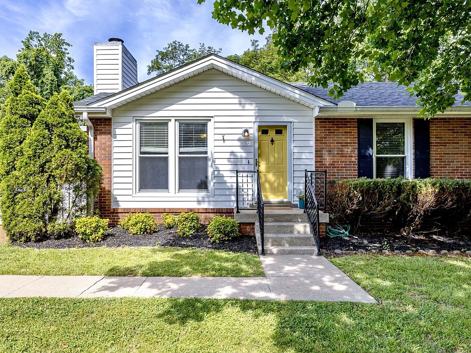 1st image of 804 Ember Lake Dr