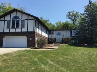 28613 N Jackson Ave, Wauconda, IL 60084