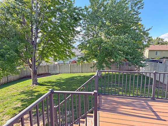 5th image of 18208 Josephine St