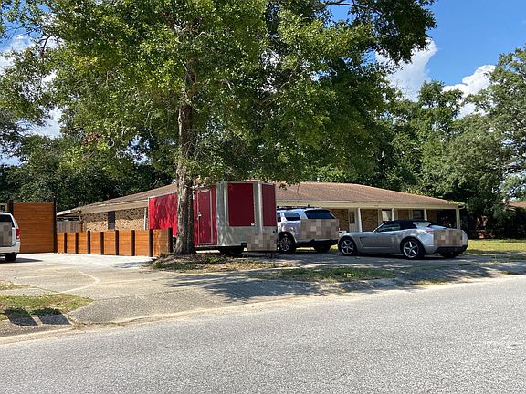 3rd image of 8109 Monticello Dr