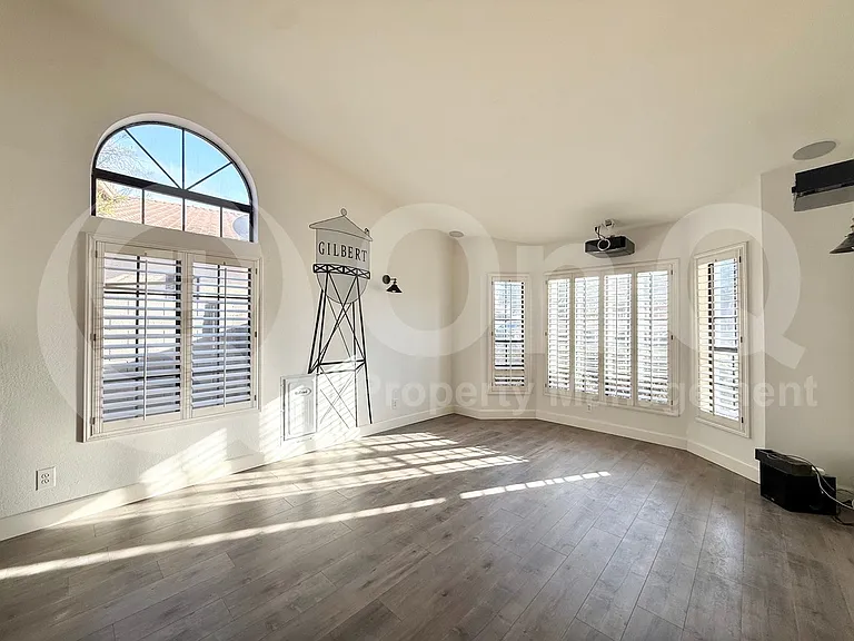 401 S Tiago Dr — Photo 11