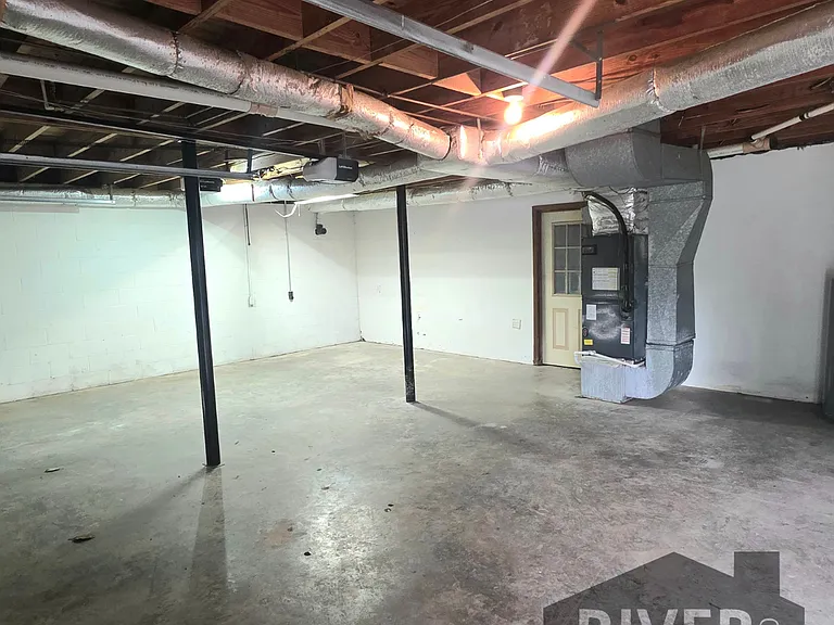 1233 Ridge Dr — Photo 5