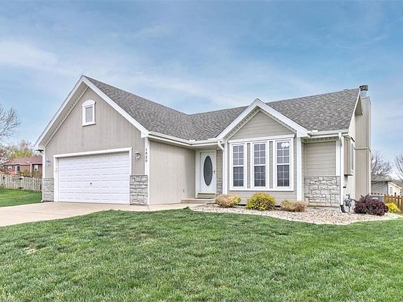2nd image of 1020 Goldfinch Ct