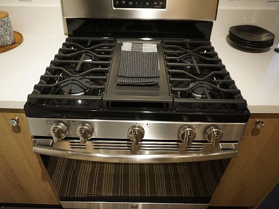 4th image of 9001 Orion Ave APT 17
