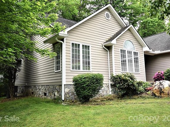 2nd image of 89 Turnabout Ct