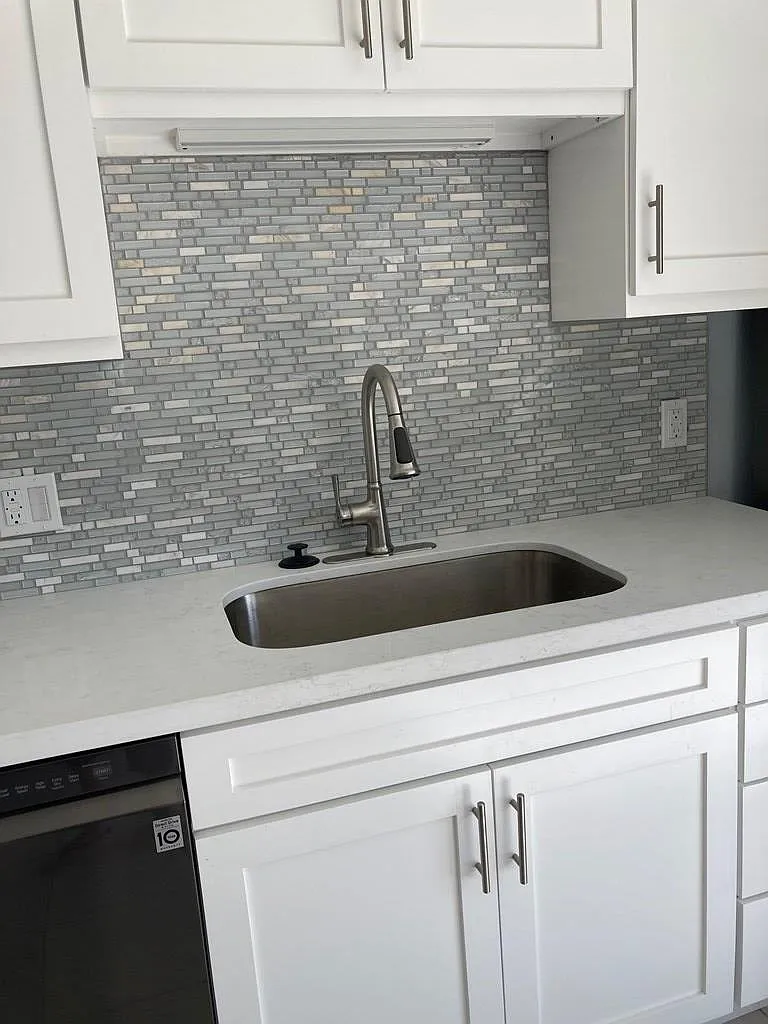 4 bed, 2.0 bath, 1739 sqft, $2,450 — Photo 4
