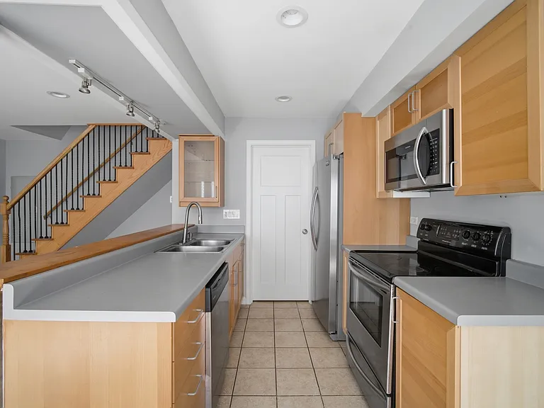 1180 Cove Dr #152B — Photo 7