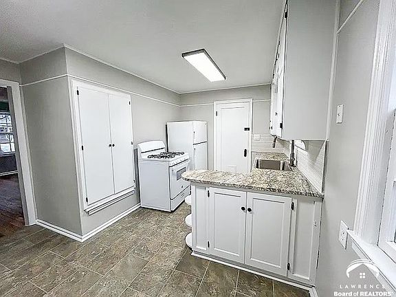 5th image of 2022 Kentucky St
