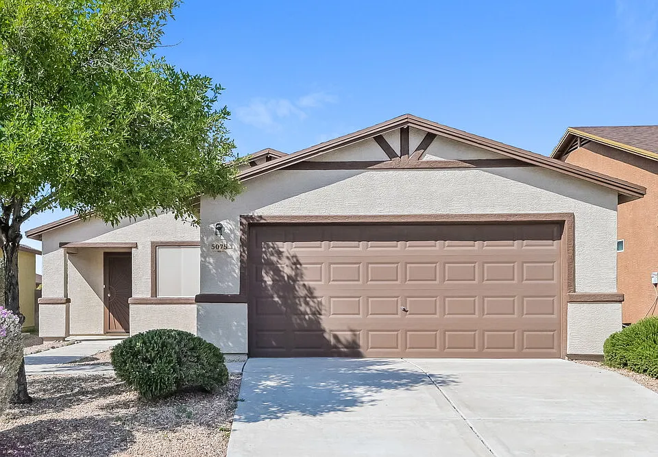 5075 E Fishhook Ct