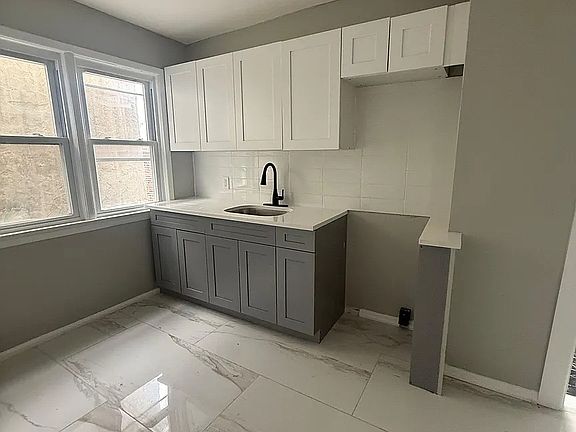 2nd image of 25 Rowland St #C