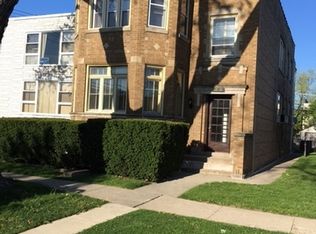 8739 Saint Louis Ave APT 2, Skokie, IL 60076