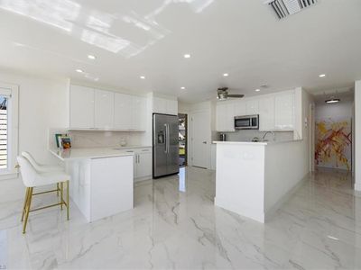 16 KNIGHTS BRIDGE RD, Naples, FL, 34112