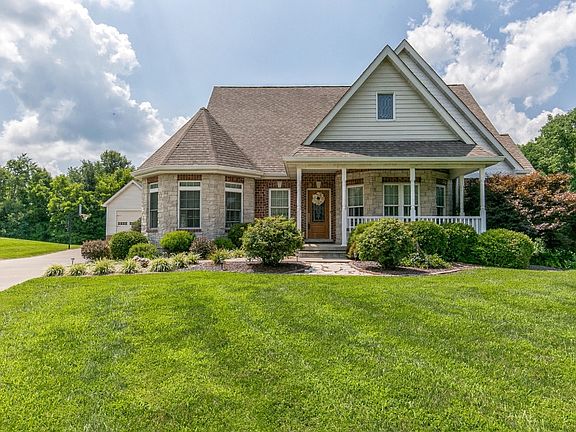 2nd image of 98 Northwood Dr