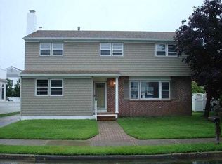 633 Kingsley Dr, Ventnor, NJ 08406