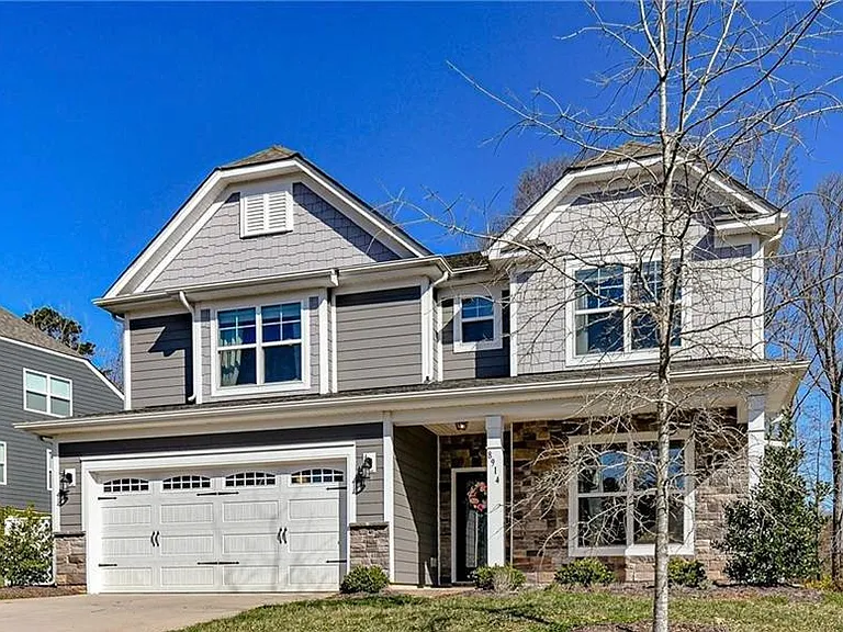 8914 Loch Glen Way — Photo 1