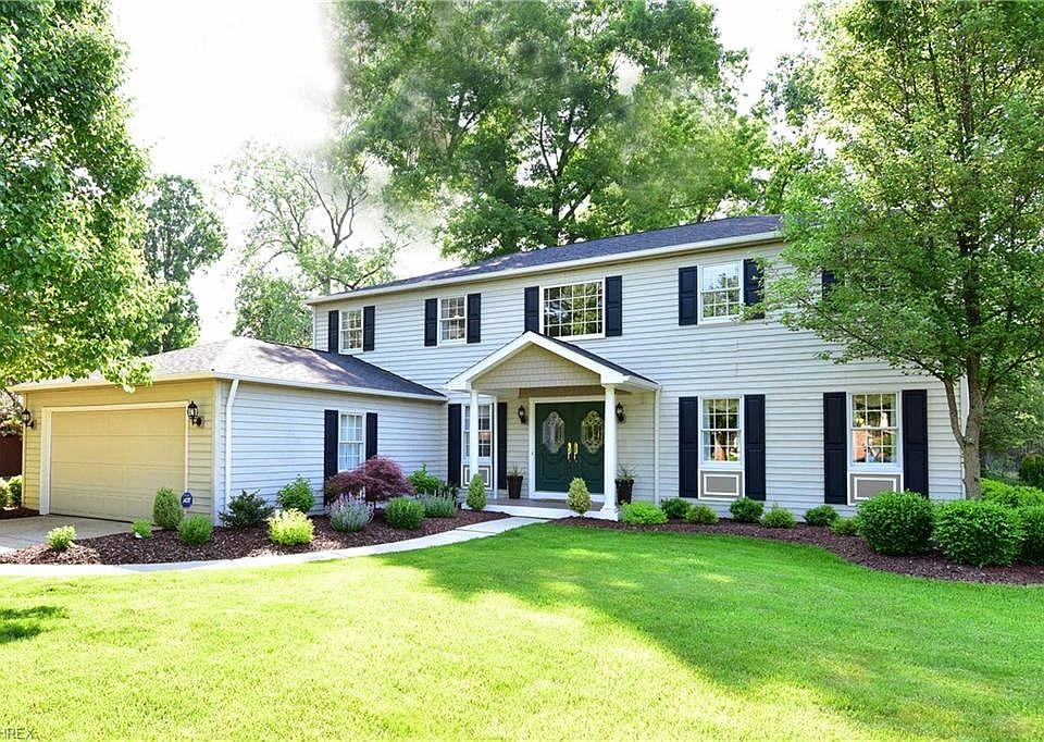 1st image of 24379 Woodside Dr