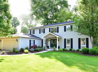 24379 Woodside Dr, North Olmsted, OH 44070