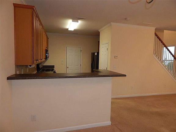 5th image of 316 Niblewill Pl