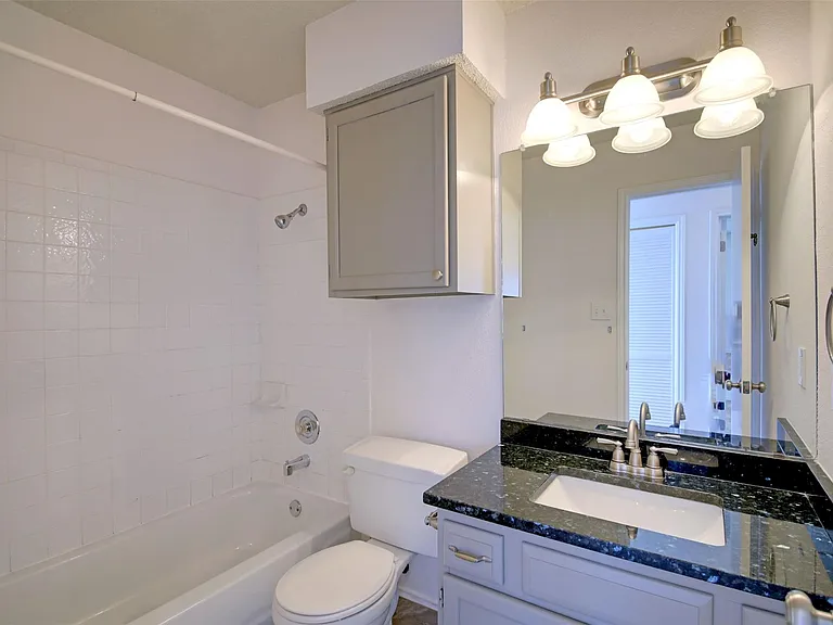8800 Peppergrass Cv — Photo 21