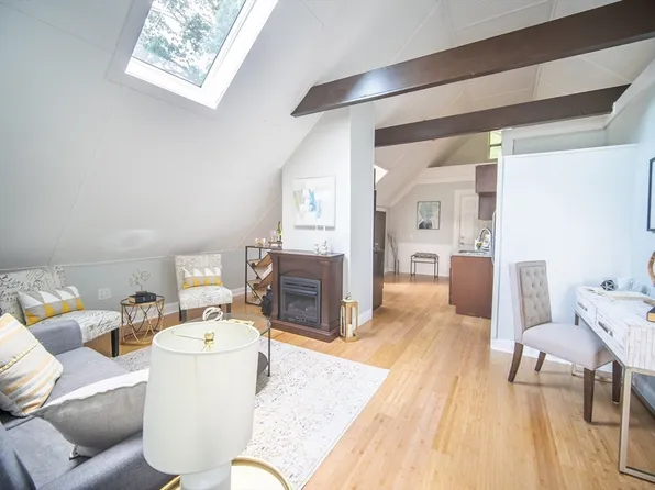 1 Ashworth Ter #3, Haverhill, MA 01832