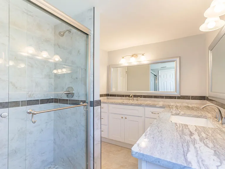 9016 Hunt Club Ln — Photo 24