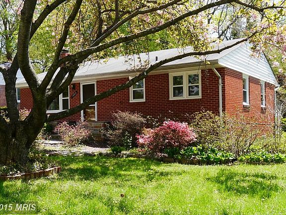 3rd image of 10919 Drumm Ave