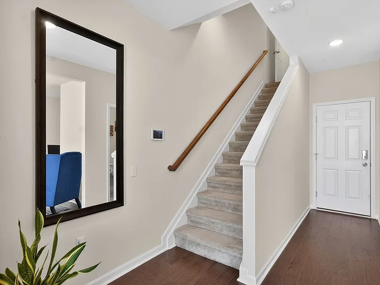 342 South Dr — Photo 5