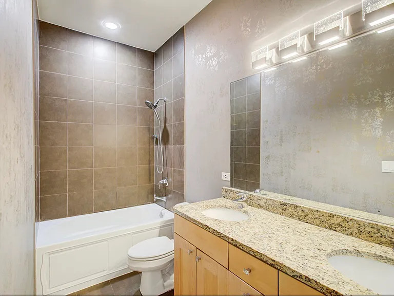 2057 W Fargo Ave #1 — Photo 16