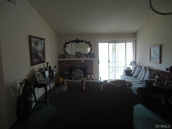 4th image of 922 N Driftwood Ave