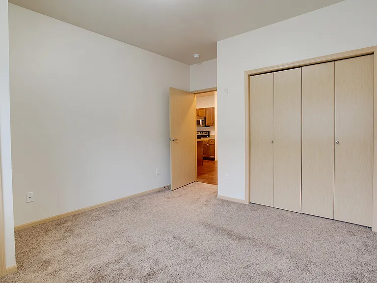 L46 Bedroom