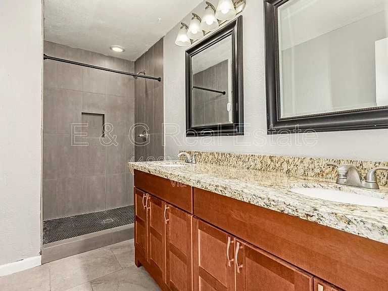 1708 N Daffodil St — Photo 20